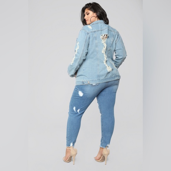 NWOT Fashion Nova Distressed Plus Sized Stereo Love Denim Jacket - Vintage - Picture 3 of 11